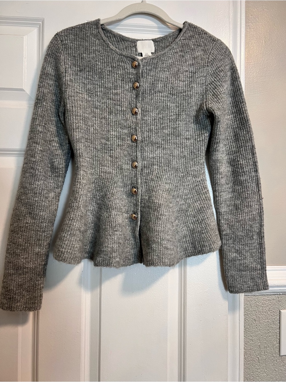 H&M Gray Ribbed Button-Front Peplum Cardigan